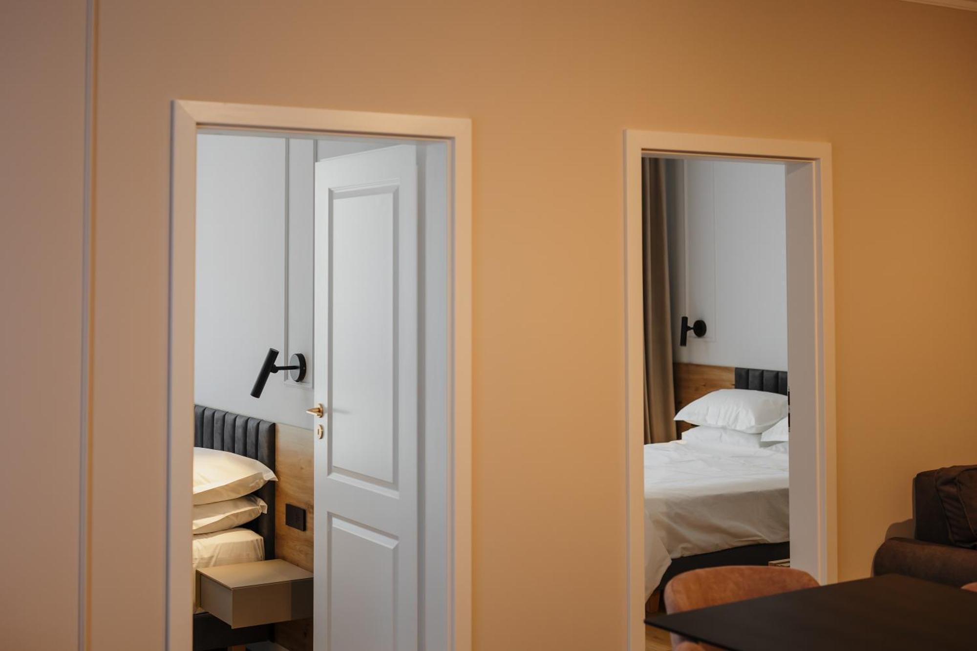 Bloom Downtown Suites Клуж-Напока Экстерьер фото