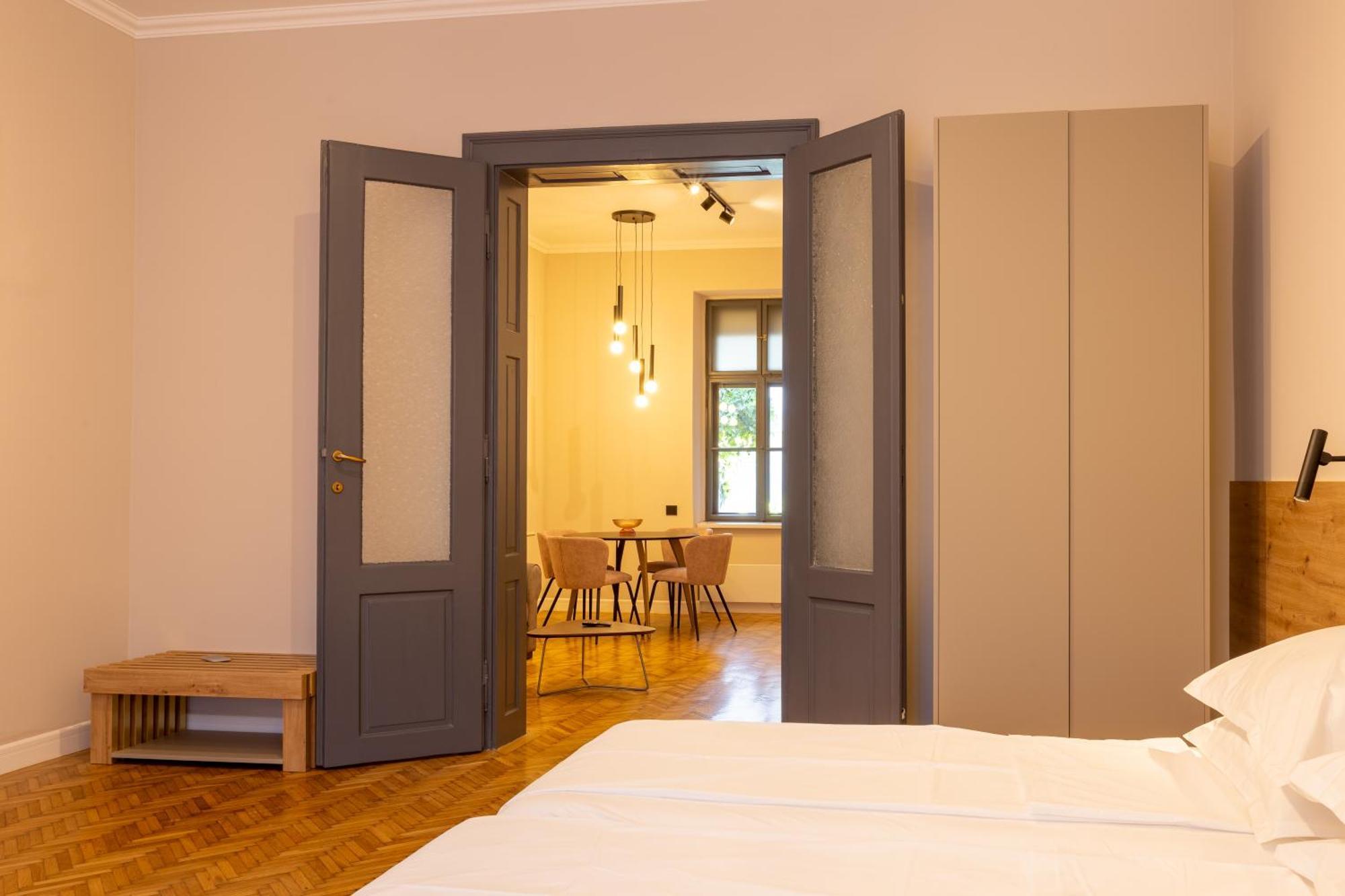 Bloom Downtown Suites Клуж-Напока Экстерьер фото