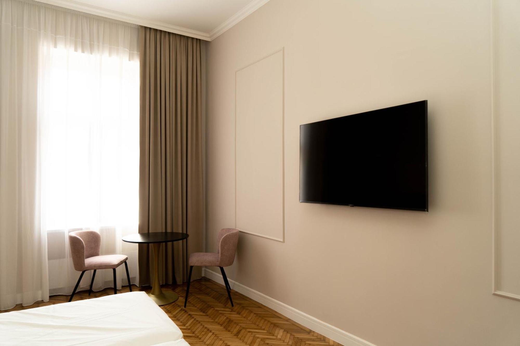 Bloom Downtown Suites Клуж-Напока Экстерьер фото