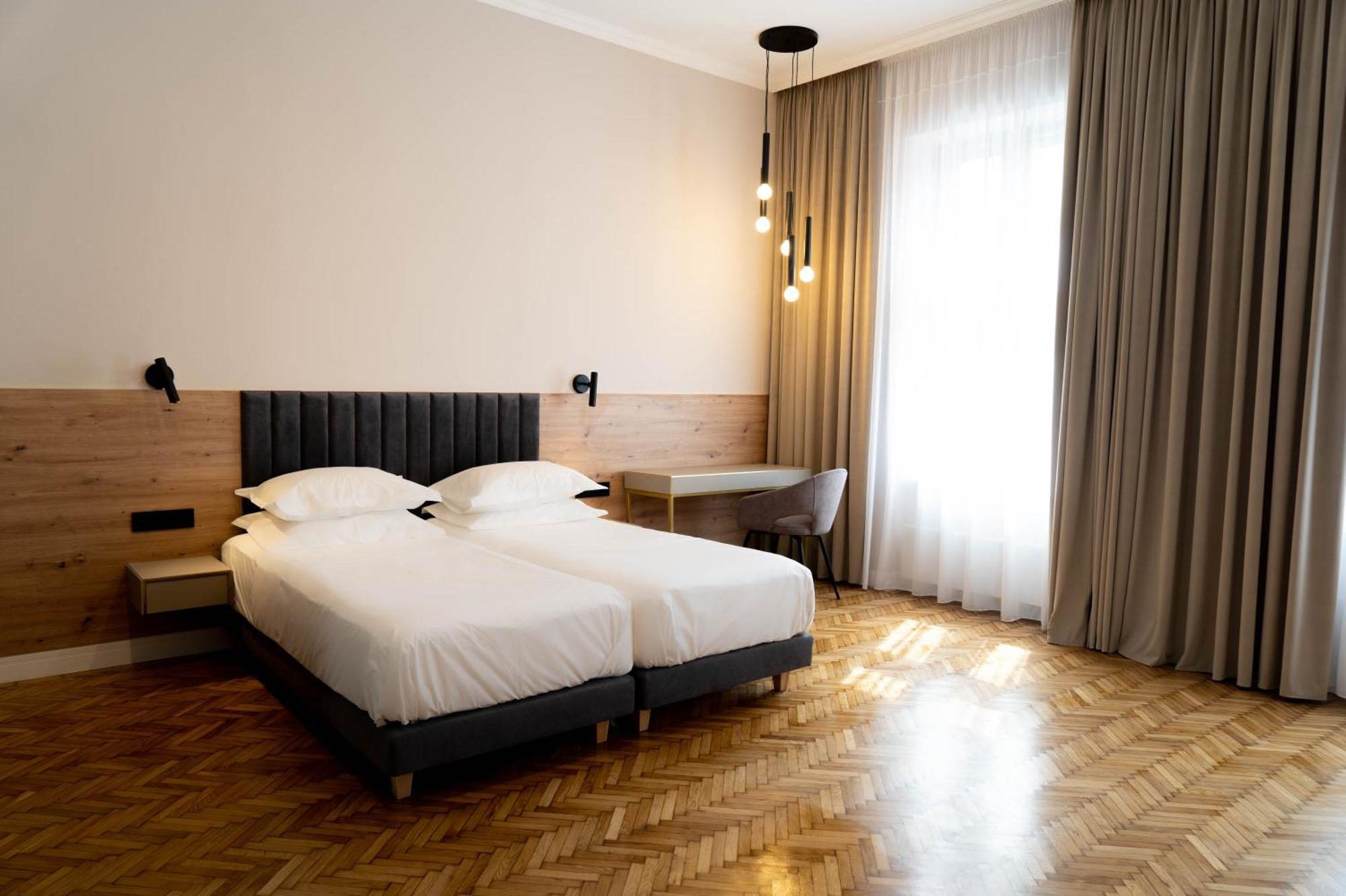 Bloom Downtown Suites Клуж-Напока Экстерьер фото