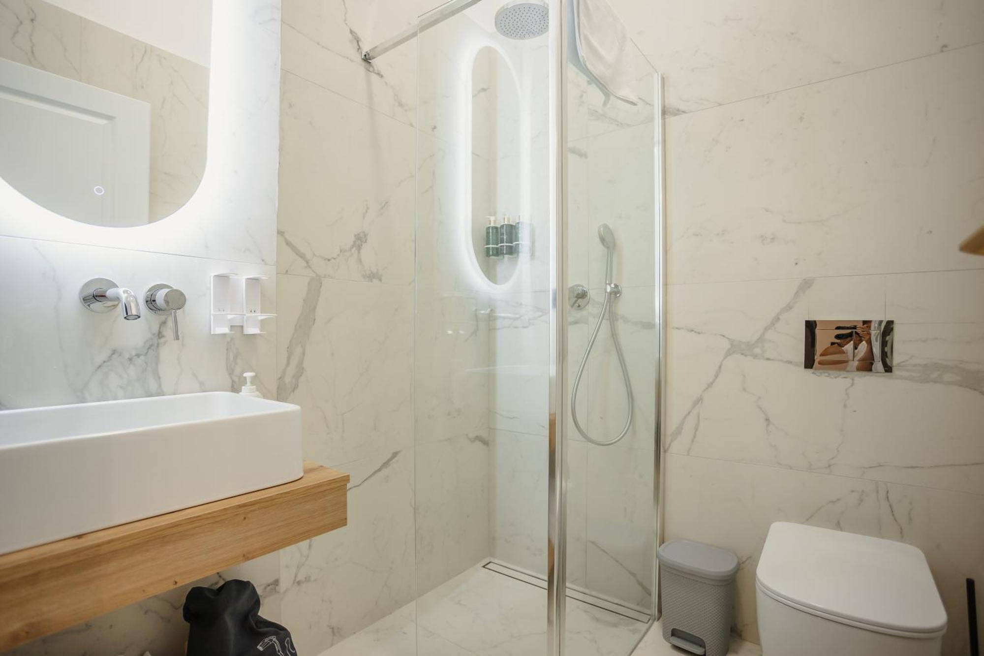 Bloom Downtown Suites Клуж-Напока Экстерьер фото