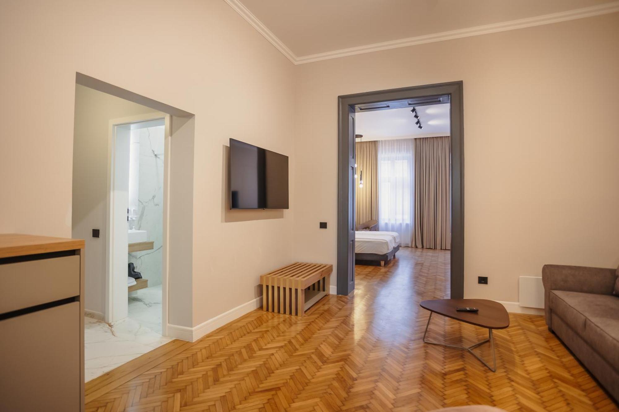 Bloom Downtown Suites Клуж-Напока Экстерьер фото