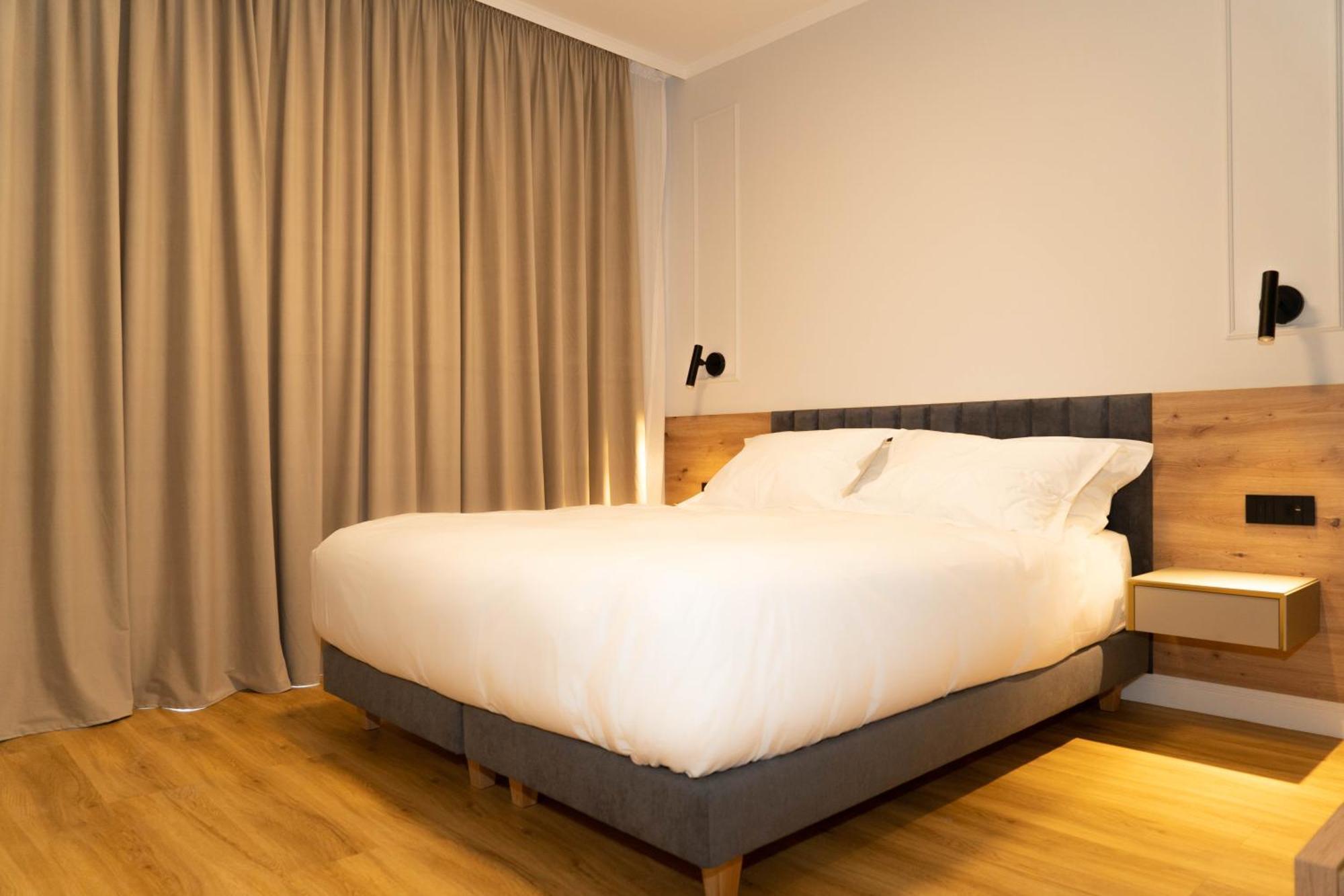 Bloom Downtown Suites Клуж-Напока Экстерьер фото